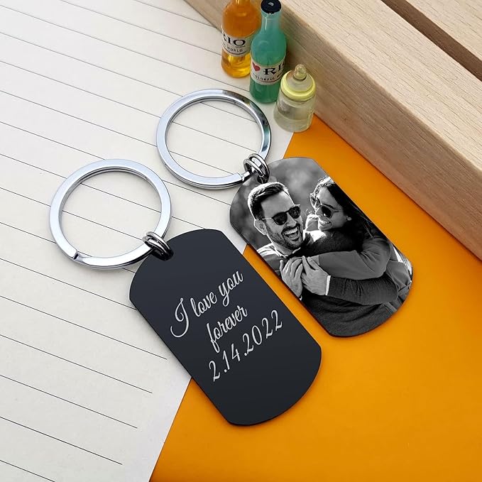 Personalized Photo Keychain – Custom Gift for Couples & Anniversaries